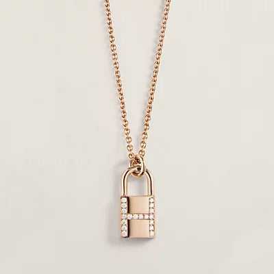 ??MIRA?¡¥HM ADVANCED NICHE LOCK HEAD NECKLACE DIAMONDS