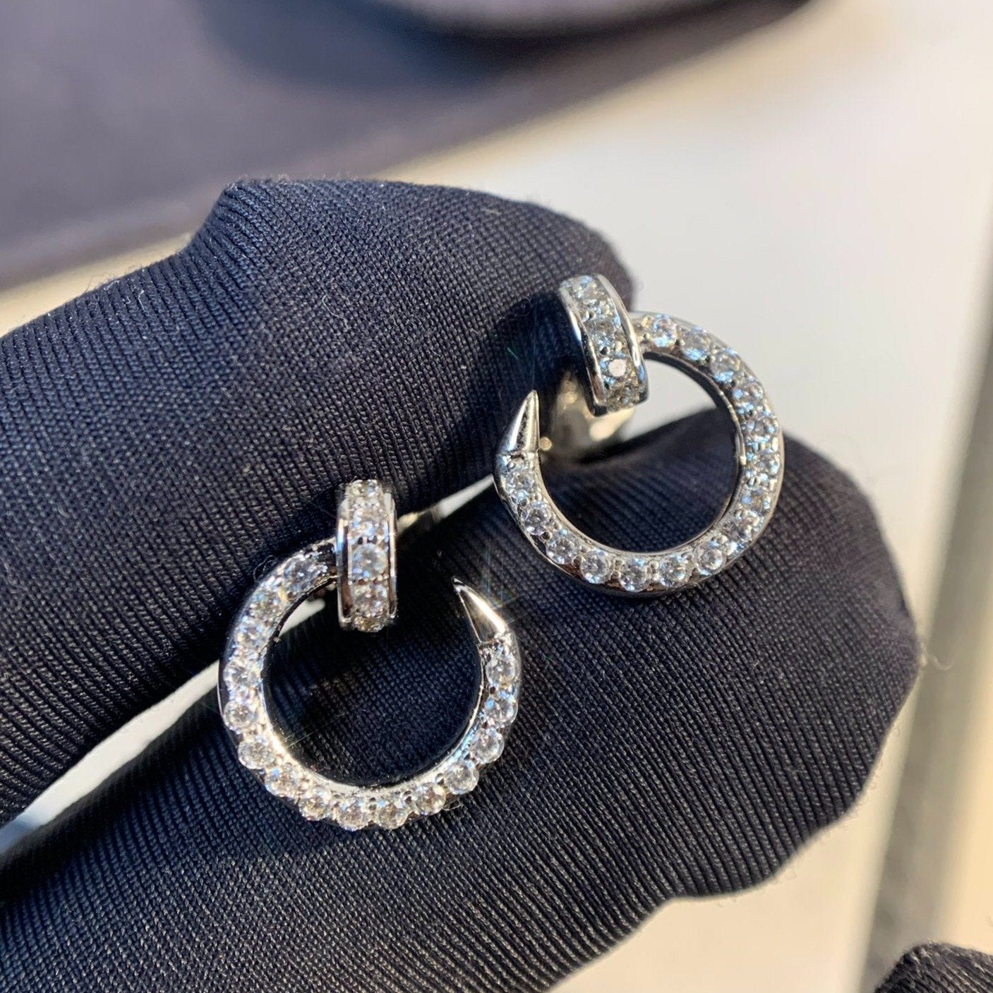 ??MIRA?¡¥JUSTE EARRINGS SILVER DIAMONDS