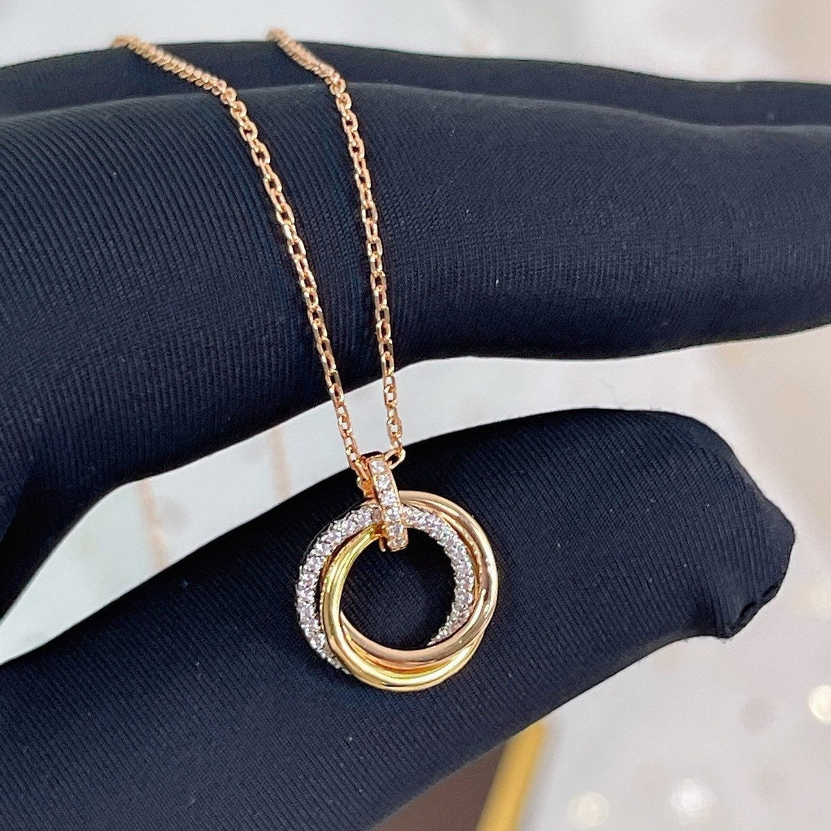 ??MIRA?¡¥TRINITY NECKLACE SILVER GOLD PINK GOLD DIAMONDS