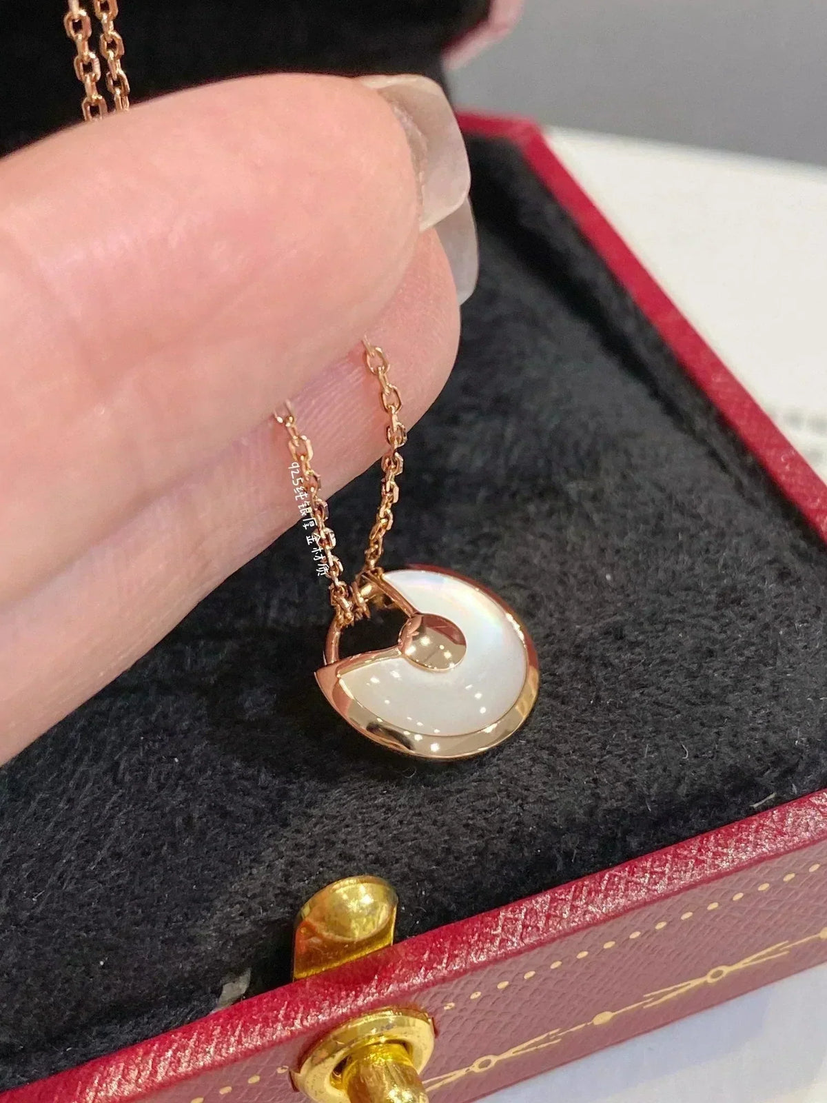 ??MIRA?¡¥AMULETTE ROSE GOLD MOP NECKLACE