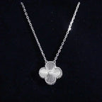 ??MIRA?¡¥CLOVER  15MM DIAMOND LASER NECKLACE SILVER