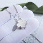 ??MIRA?¡¥CLOVER  15MM DIAMOND LASER NECKLACE SILVER