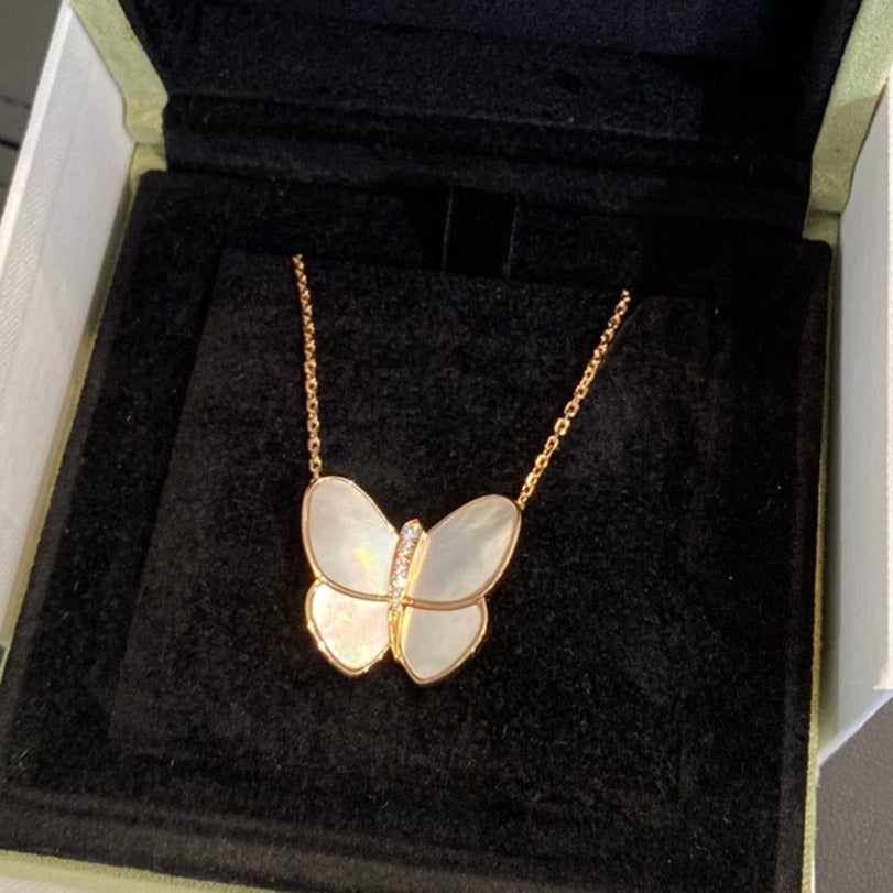 ??MIRA?¡¥BUTTERFLY GOLD MOP DIAMOND NECKLACE