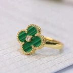 ??MIRA?¡¥CLOVER MALACHITE RING GOLD DIAMOND