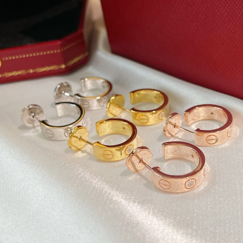 ??MIRA?¡¥LOVE EARRINGS 5.7MM 2 DIAMONDS