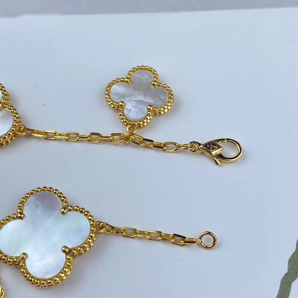??MIRA?¡¥MAGIC CLOVER MOP GOLD BRACELET 5 MOTIFS