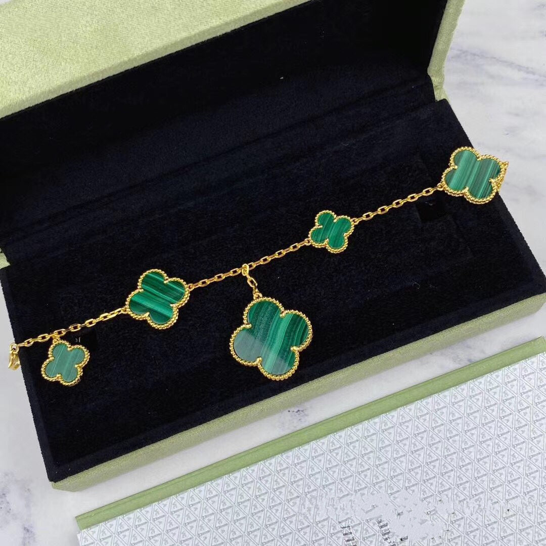 ??MIRA?¡¥MAGIC CLOVER MALACHITE GOLD BRACELET 5 MOTIFS