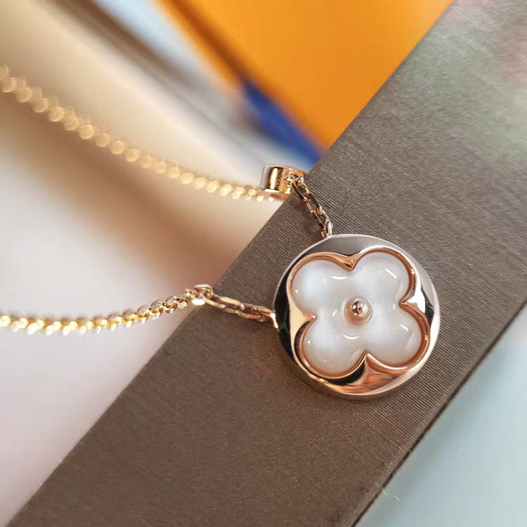??MIRA?¡¥SUN MOP GOLD 1 DIAMOND NECKLACE