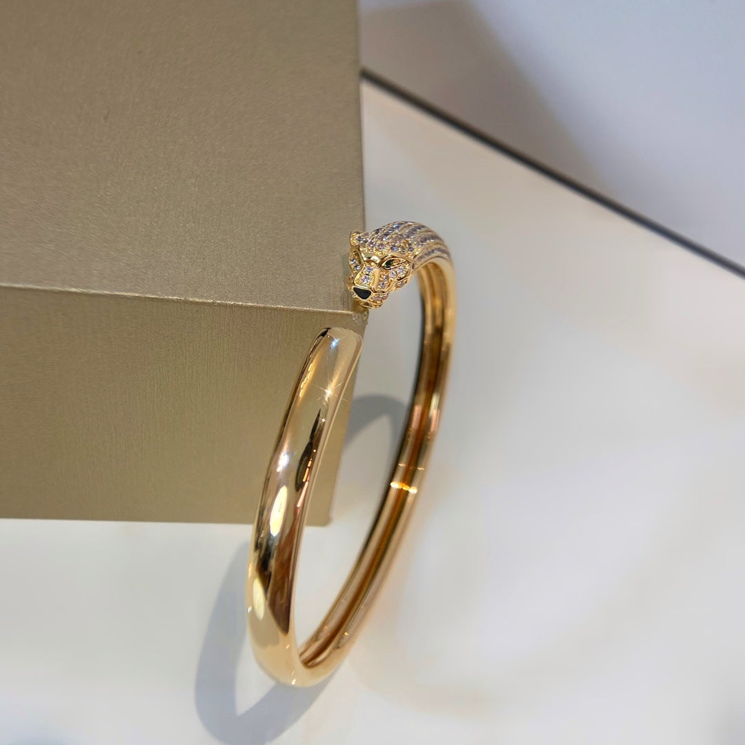 ??MIRA?¡¥PANTHERE GOLD DIAMOND OPEN BRACELET
