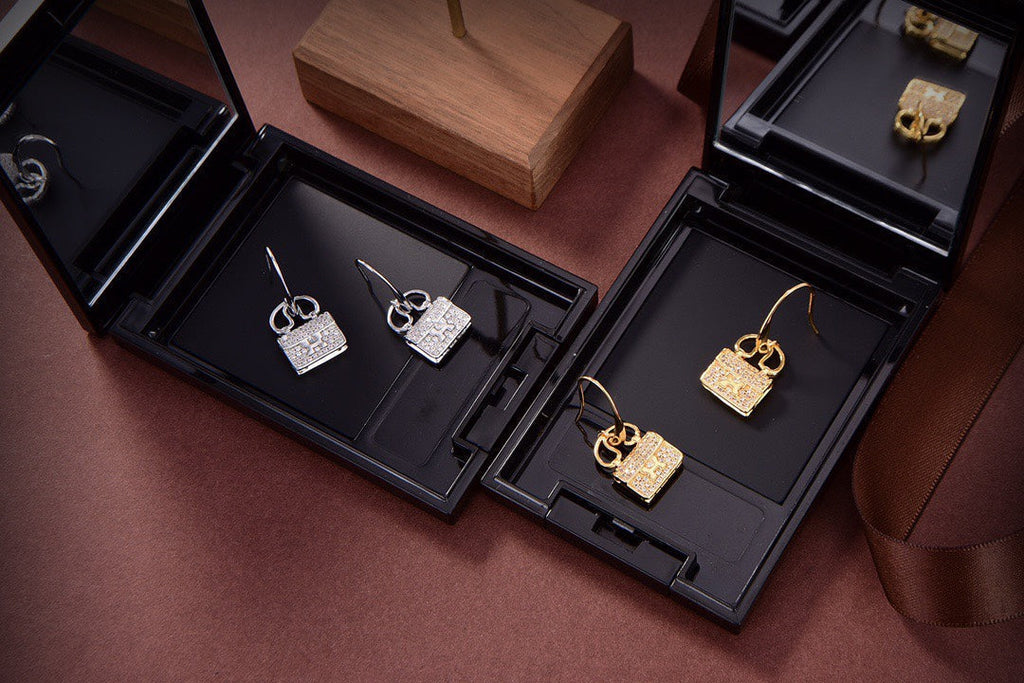 ??MIRA?¡¥KELLY DIAMOND EARRINGS