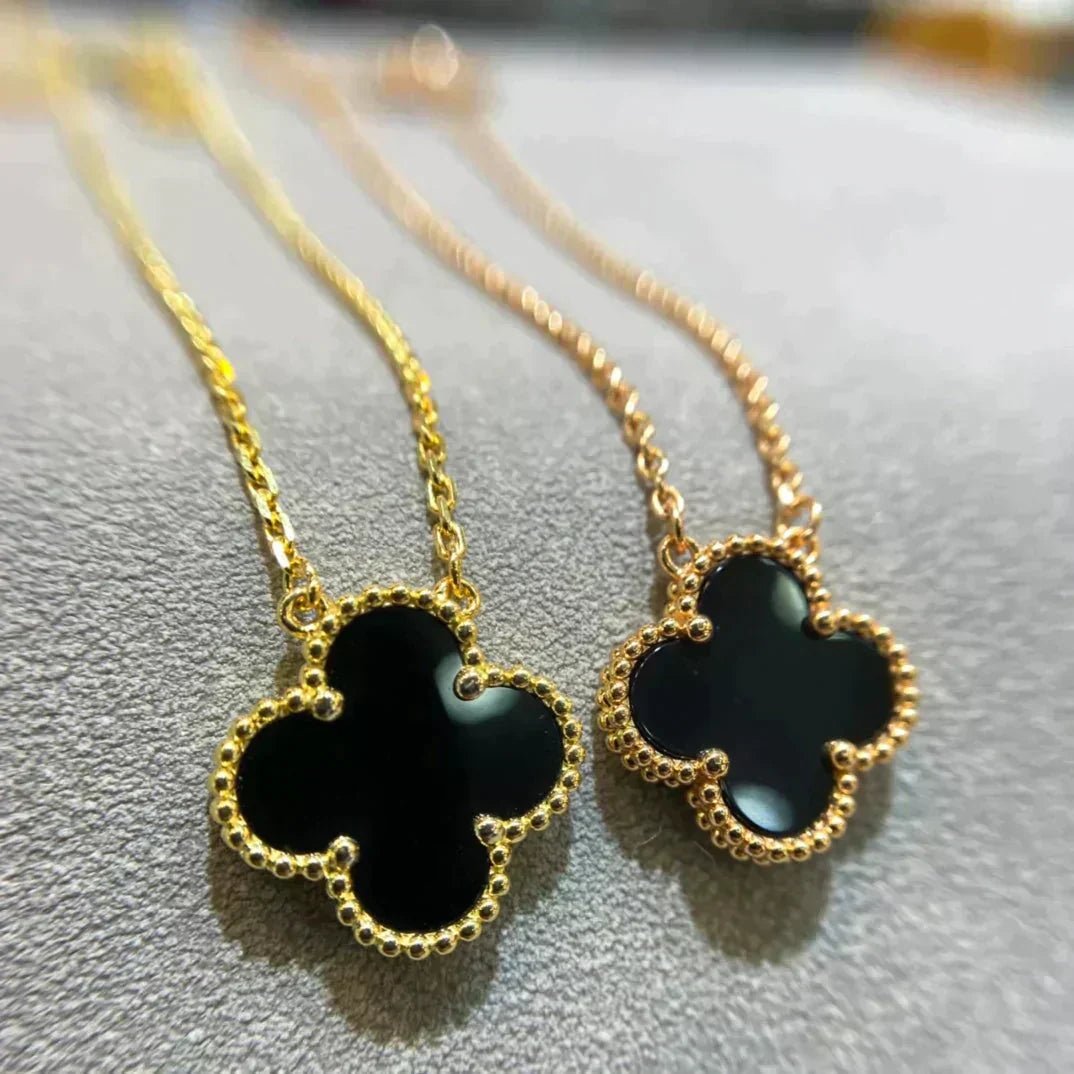 ??MIRA?¡¥CLOVER 15MM BLACK ONYX SINGLE FLOWER NECKLACE