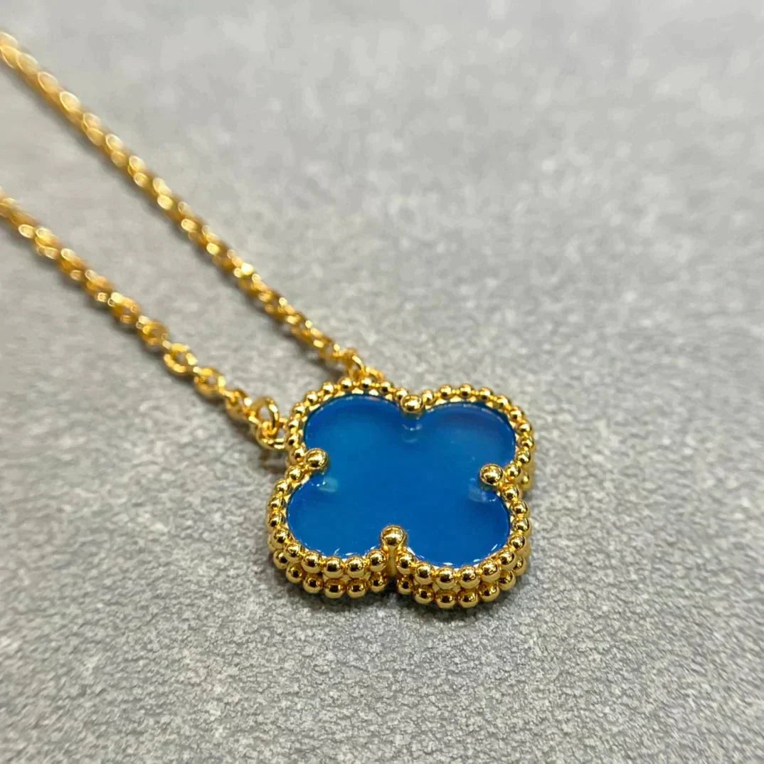 ??MIRA?¡¥CLOVER 15MM BLUE AGATE NECKLACE