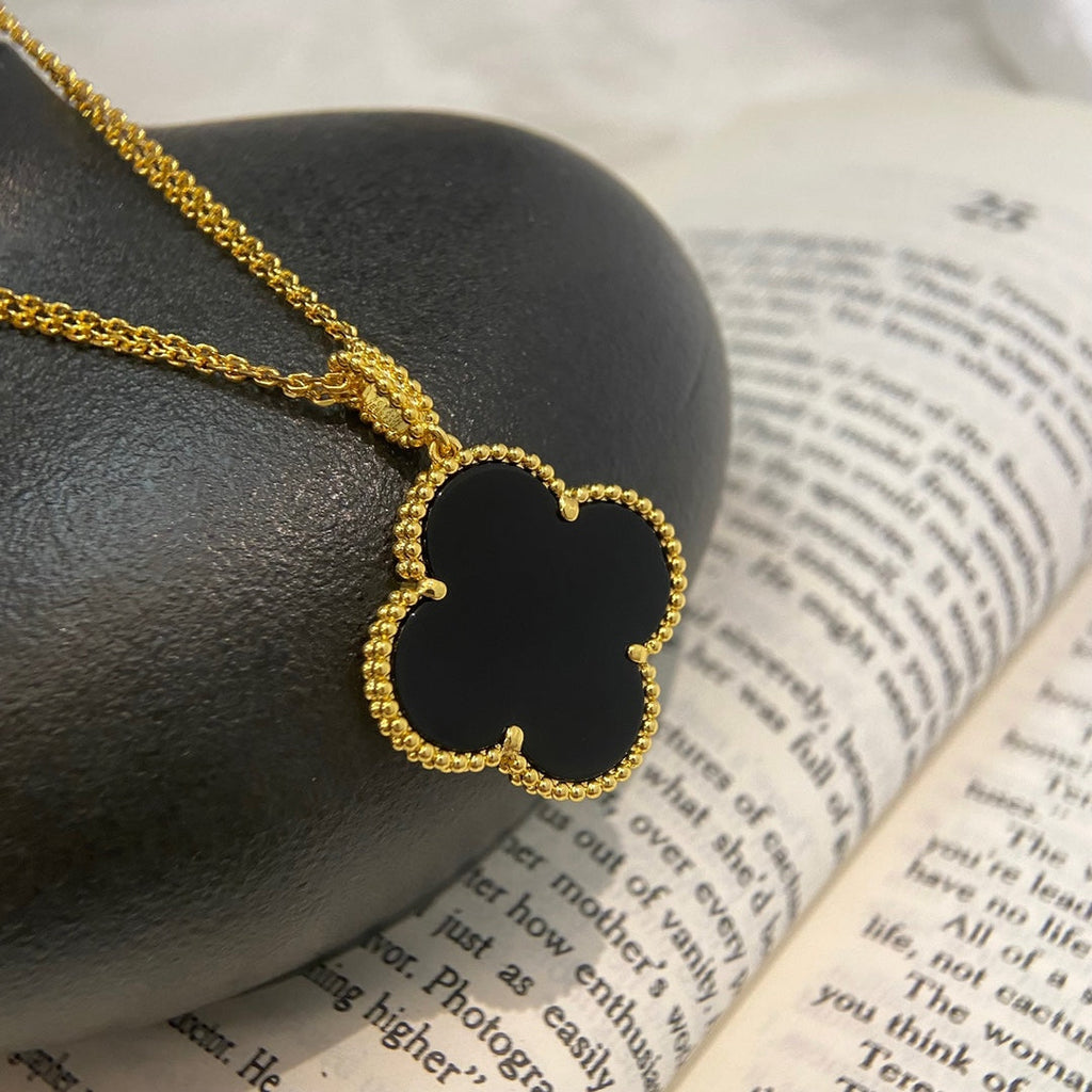 ??MIRA?¡¥CLOVER 25MM NECKLACE GOLD ONYX