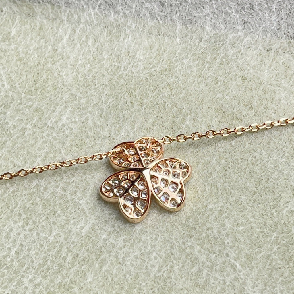 ??MIRA?¡¥FLOWER DIAMOND NECKLACE