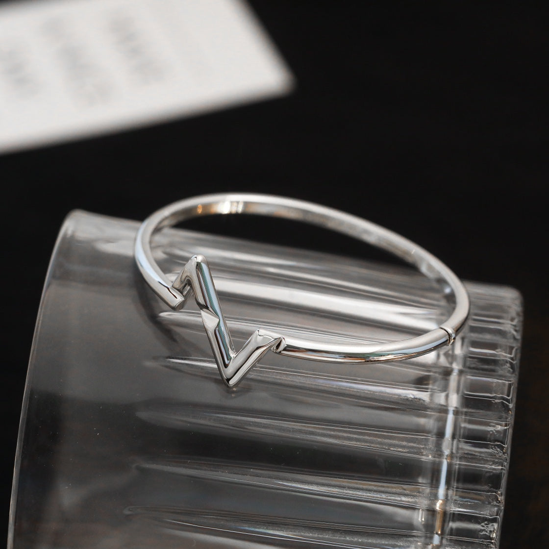 ??MIRA?¡¥VOLTE UPSITE DOWN BRACELET