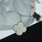 ??MIRA?¡¥CLOVER BRACELET 5 MOTIFS MOP CHALCEDONY SILVER