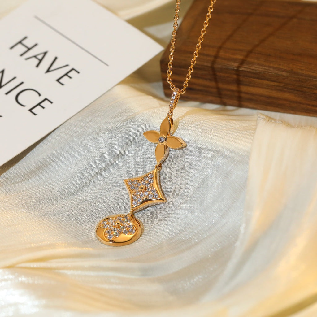 ??MIRA?¡¥STAR AND SUN DIAMOND PINK GOLD NECKLACE