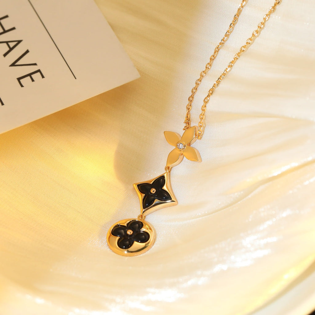 ??MIRA?¡¥STAR AND SUN ONYX PINK GOLD NECKLACE