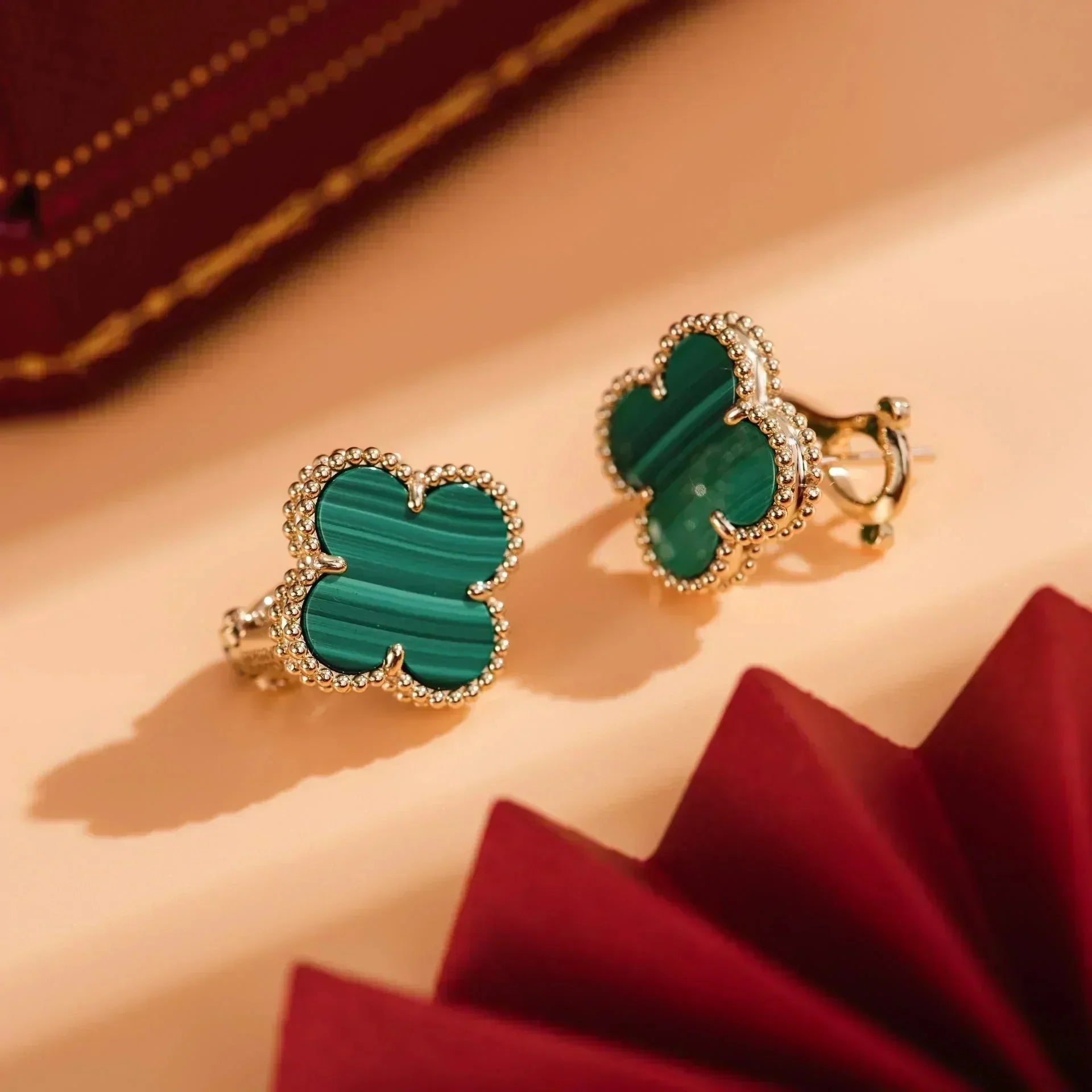 ??MIRA?¡¥CLOVER MEDIUM 1 MOTIFS MALACHITE  EARRINGS