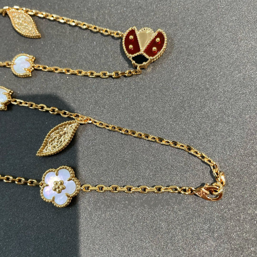 ??MIRA?¡¥LUCKY SPRING 15 MOTIFS GOLD NECKLACE