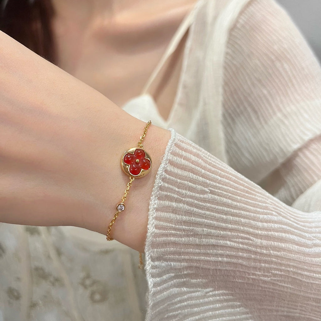 ??MIRA?¡¥SUN PEDANT CARNELIAN BRACELET