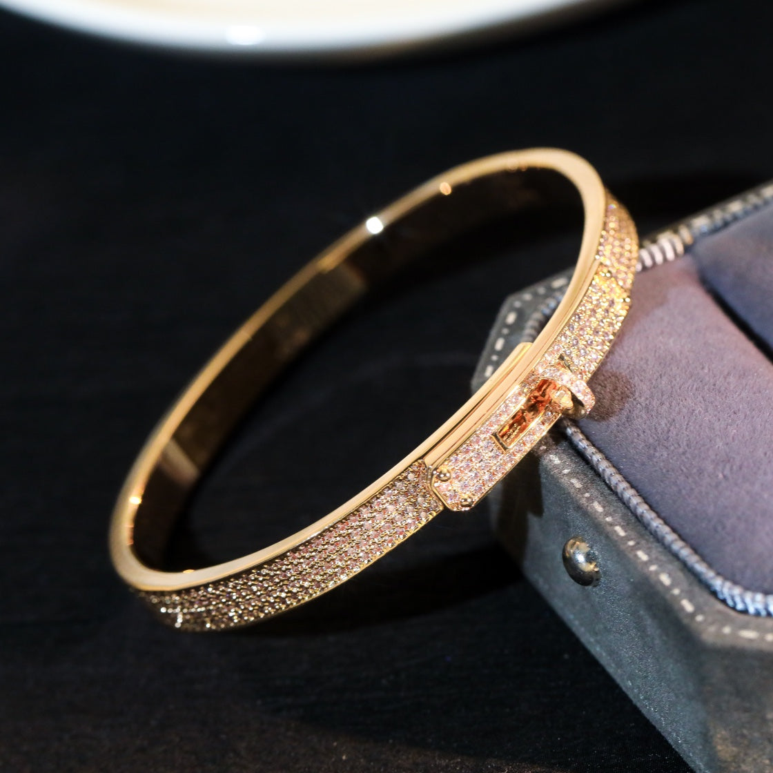 ??MIRA?¡¥KELLY BRACELET DIAMOND PAVED