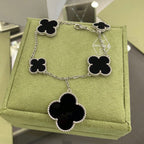 ??MIRA?¡¥CLOVER 5 MOTIFS SIVLER ONYX BRACELET
