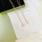??MIRA?¡¥CLOVER MINI 9.5MM WHITE MOTHER-OF-PEARL NECKLACE