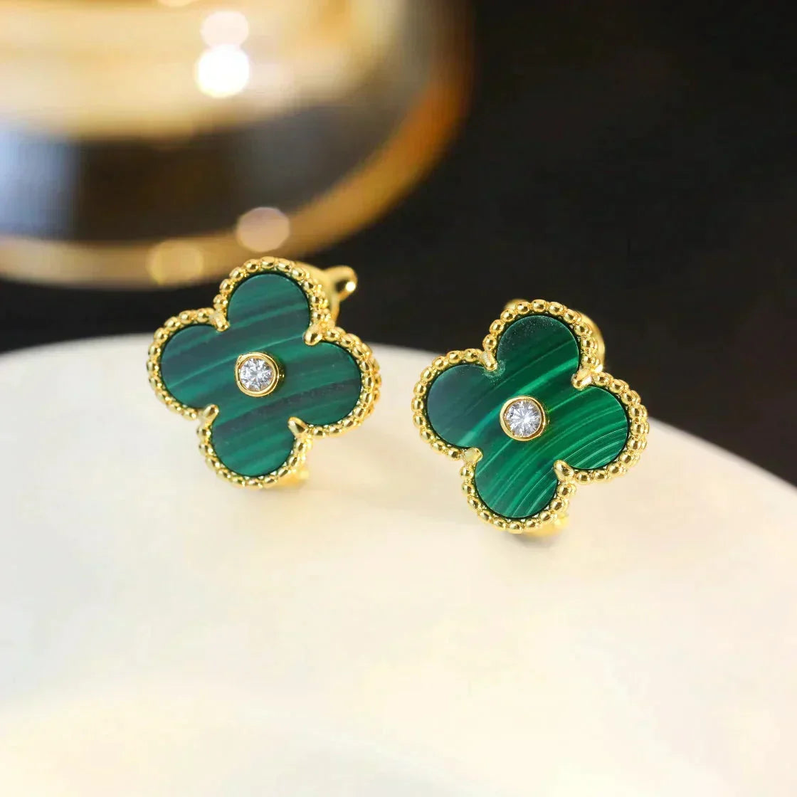 ??MIRA?¡¥CLOVER MEDIUM 1 MOTIFS MALACHITE DIAMOND EARRINGS