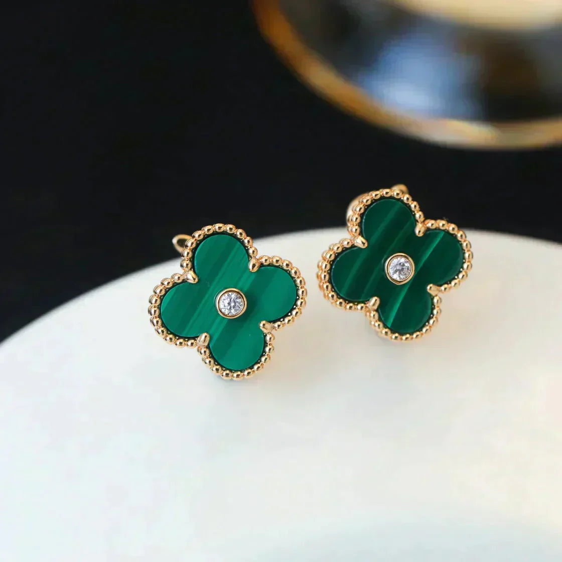 ??MIRA?¡¥CLOVER MEDIUM 1 MOTIFS MALACHITE DIAMOND EARRINGS