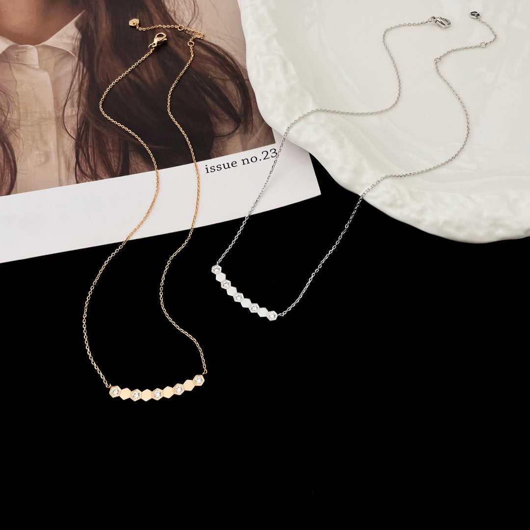??MIRA?¡¥BEE MY LOVE DIAMOND NECKLACE
