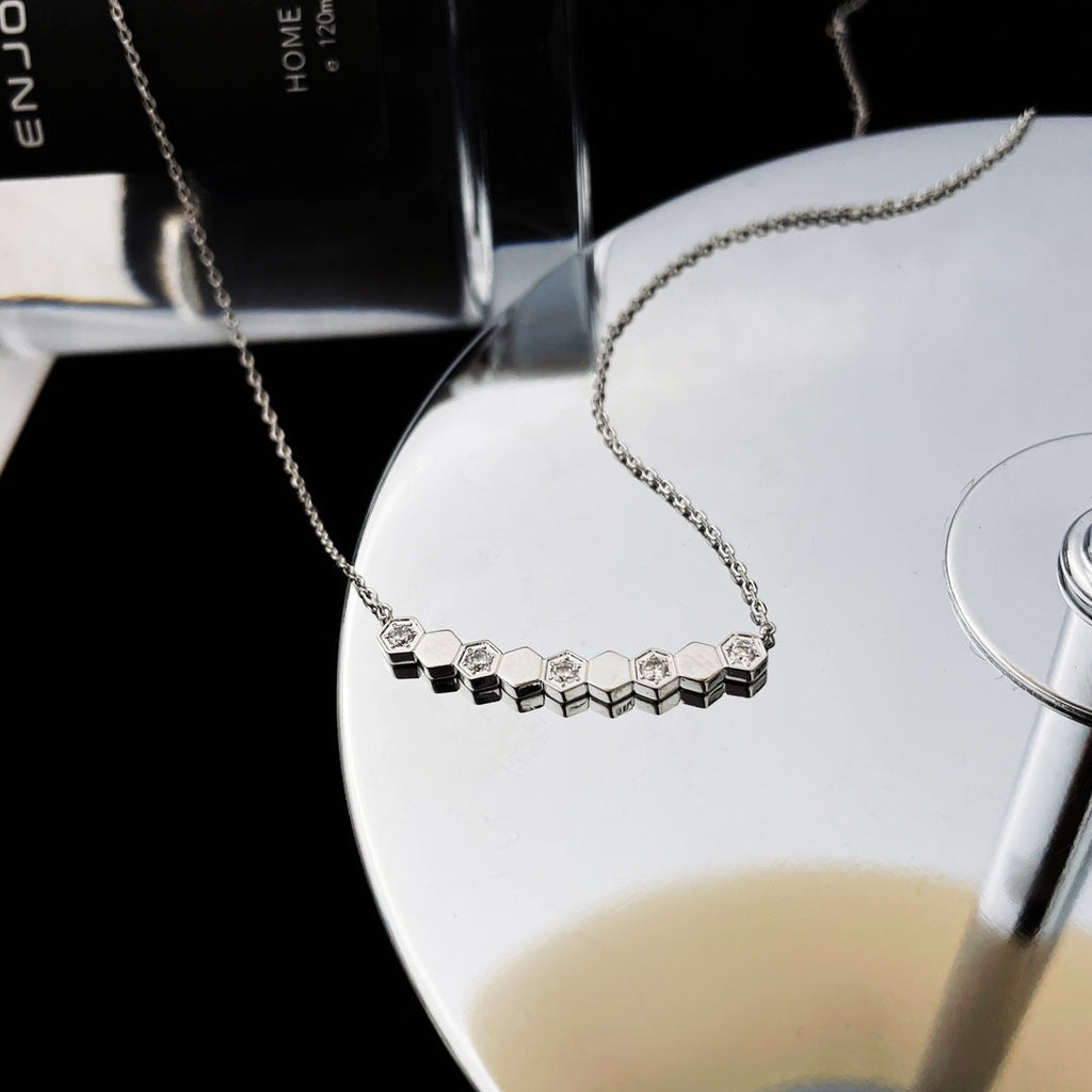 ??MIRA?¡¥BEE MY LOVE DIAMOND NECKLACE