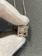 ??MIRA?¡¥PERLEE PEDANT SIVLER DIAMOND NECKLACE