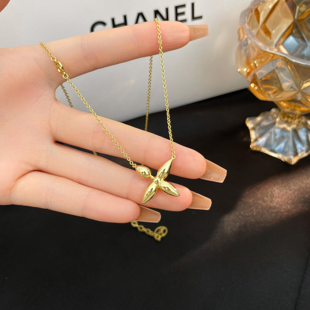 ??MIRA?¡¥LOUISETTE GOLD NECKLACE