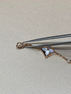 ??MIRA?¡¥STAR 4 MOTIF MOP DIAMOND PINK GOLD BRACELET