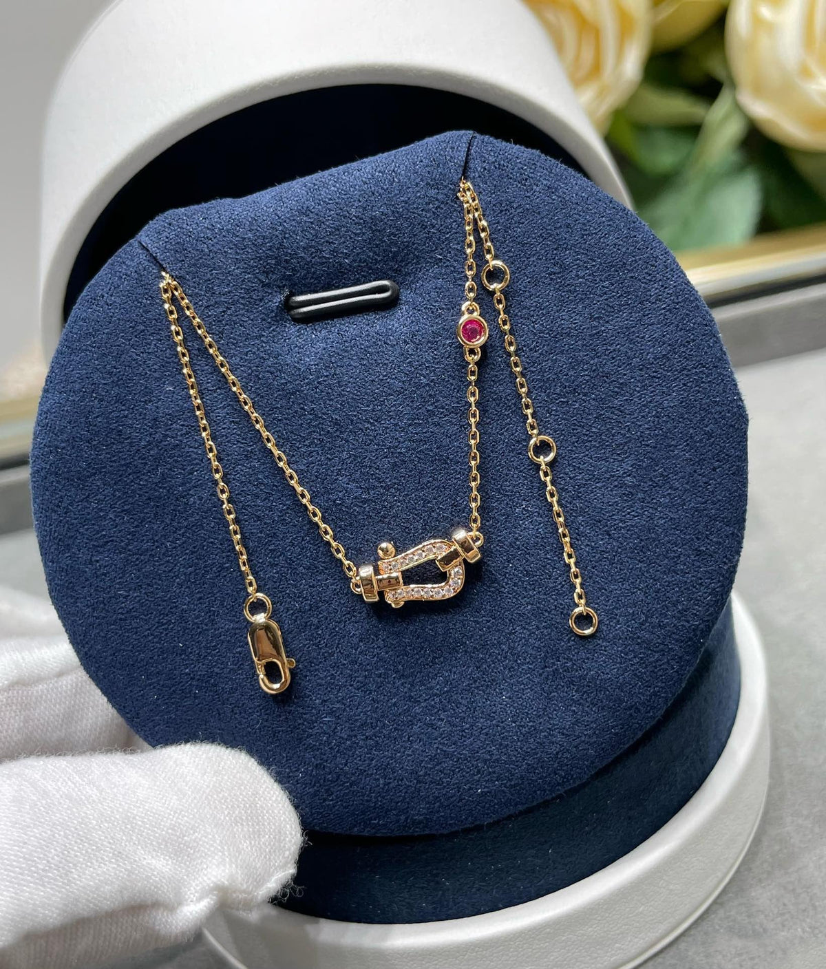 ??MIRA?¡¥FORCE 10 DIAMOND PINK GOLD NECKLACE