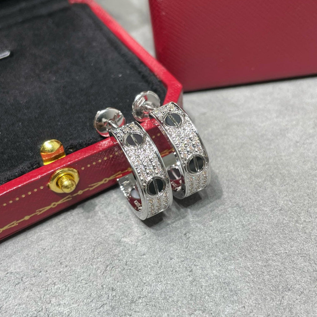 ??MIRA?¡¥LOVE CERAMIC DIAMOND PAVED SILVER EARRINGS