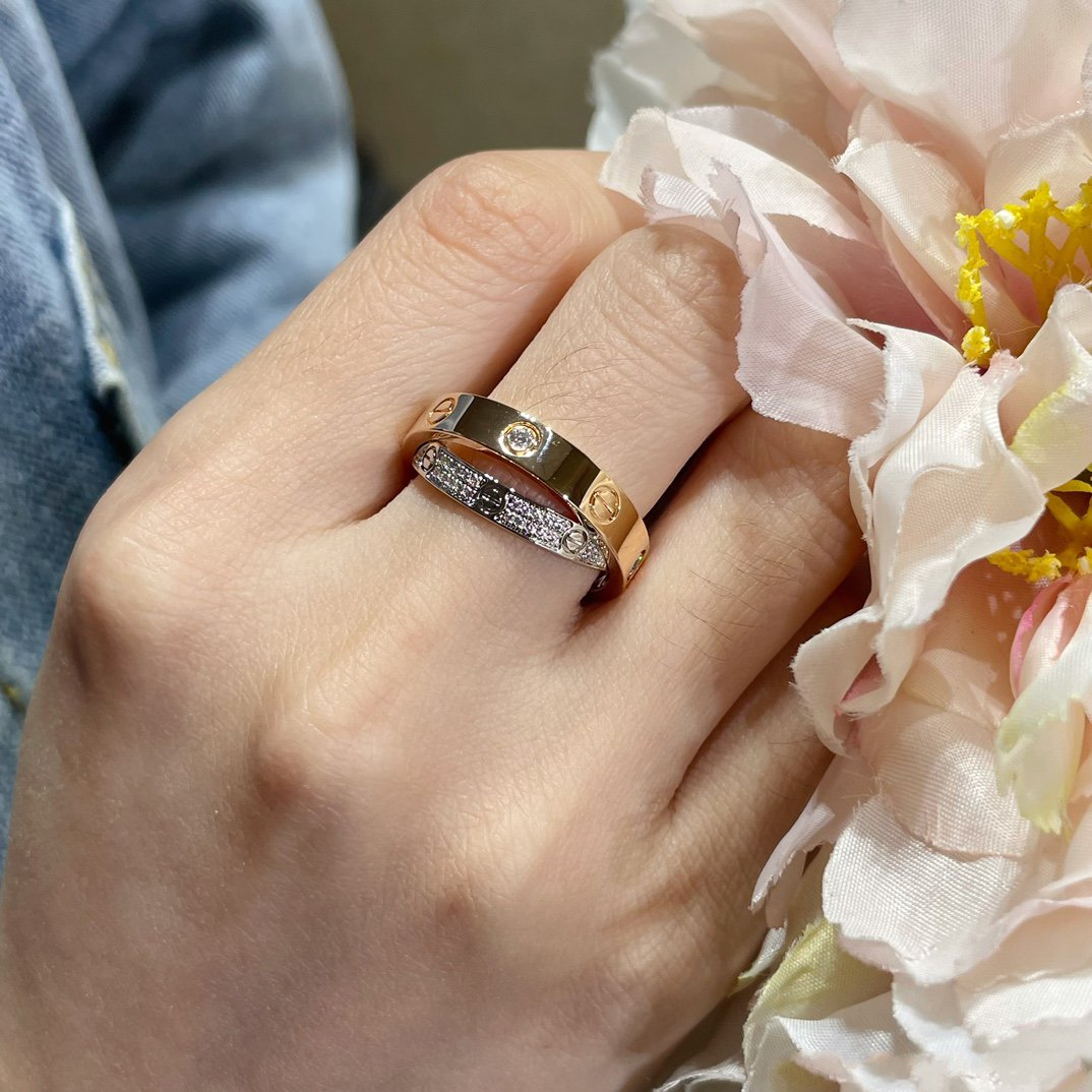 ??MIRA?¡¥LOVE PINK GOLD SILVER DIAMOND DOUBLE RING