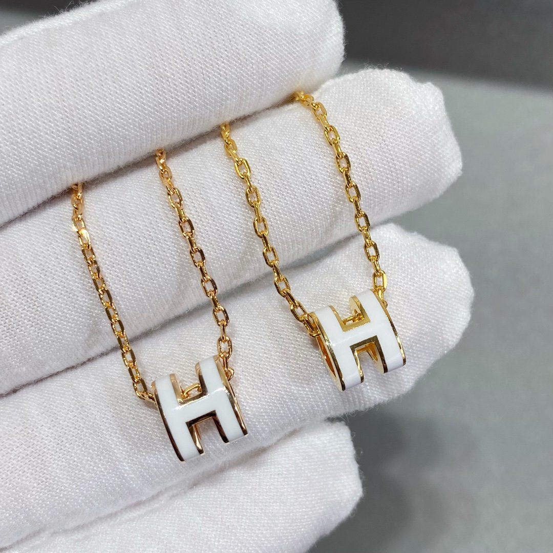 ??MIRA?¡¥MINI POP H NECKLACE