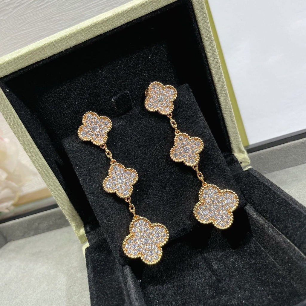 ??MIRA?¡¥CLOVER 3 MOTIFS DIAMOND PAVED ROSE GOLD EARRINGS
