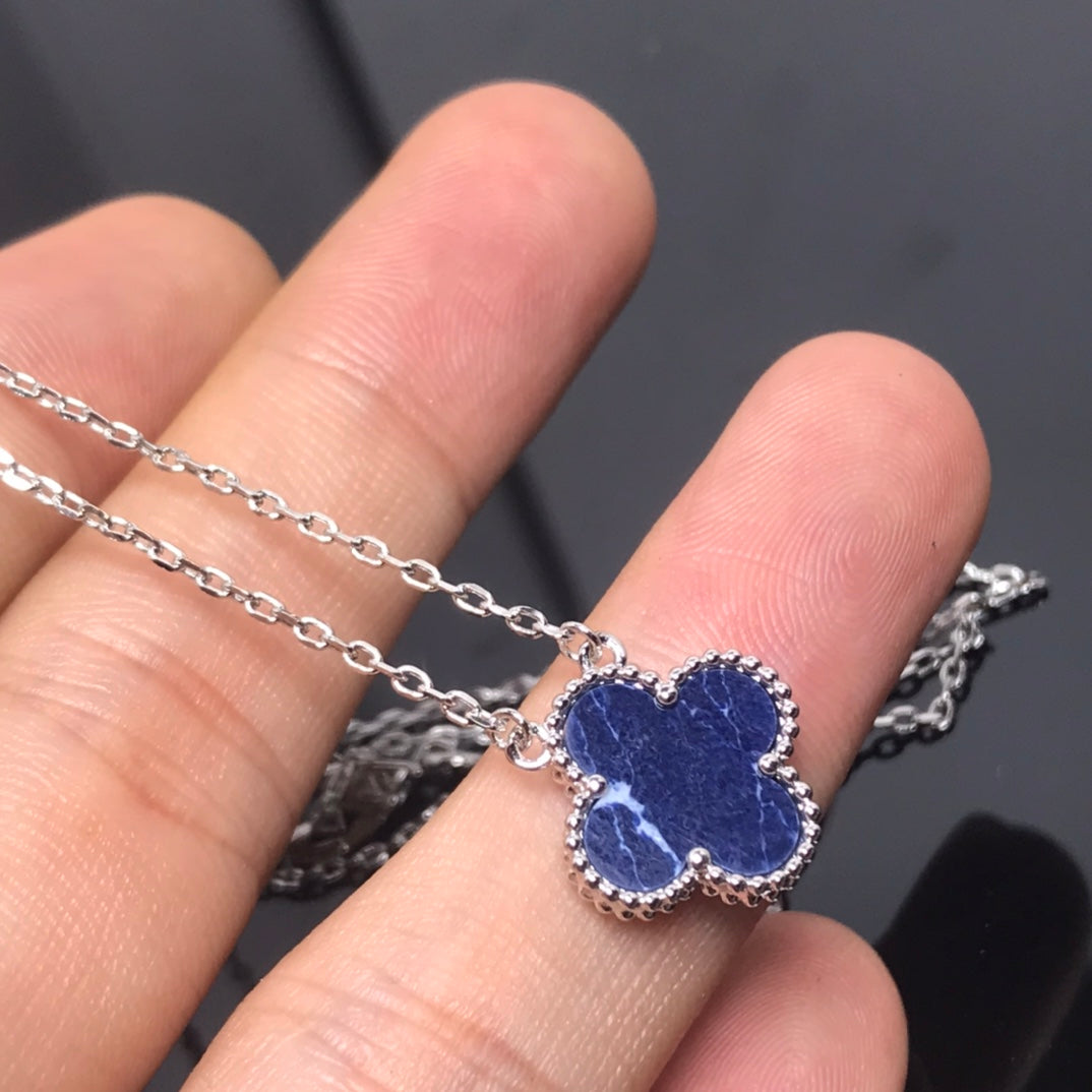 ??MIRA?¡¥CLOVER PIETERSITE SILVER LONG NECKLACE