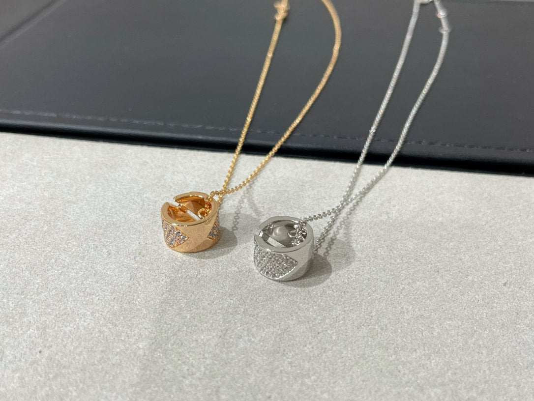 ??MIRA?¡¥LIENS EVIDENCE DIAMOND PAVED NECKLACE
