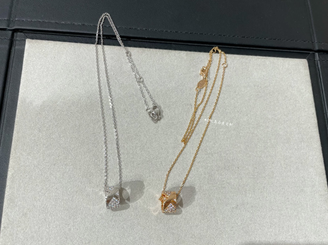 ??MIRA?¡¥LIENS EVIDENCE DIAMOND PAVED NECKLACE