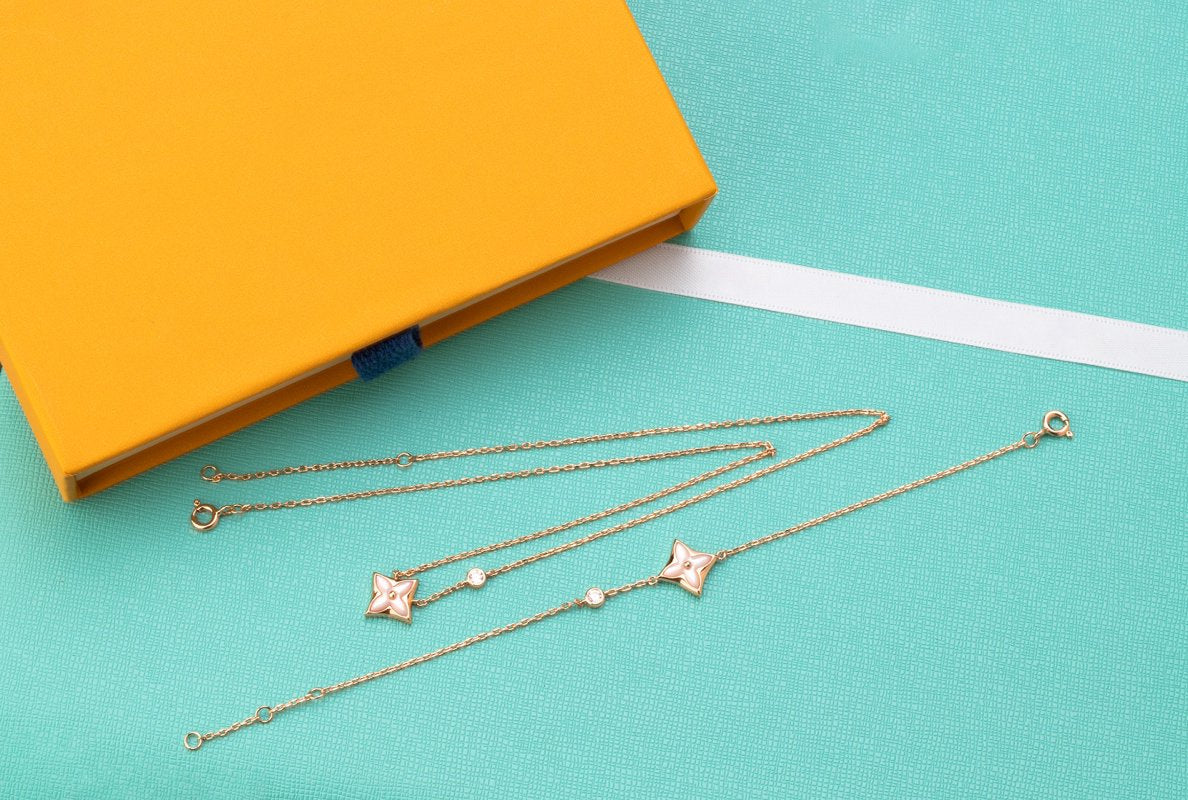 ??MIRA?¡¥STAR PINK MOP 1 DIAMOND PINK GOLD NECKLACE