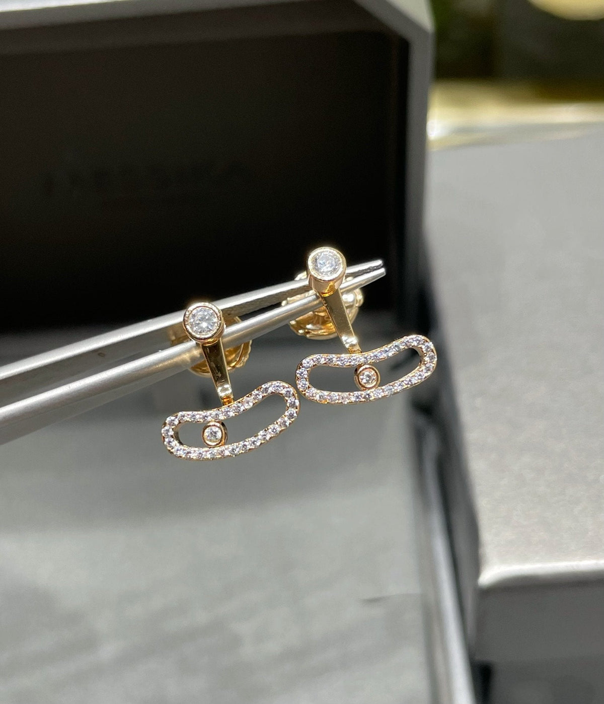 [MIRA] MOVE UNO PINK GOLD DIAMOND EARRINGS