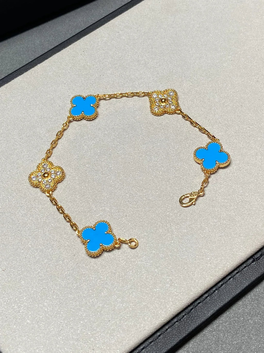 [MIRA]New CLOVER 5 MOTIF BLUE AGATE BRACELET COLLECTION