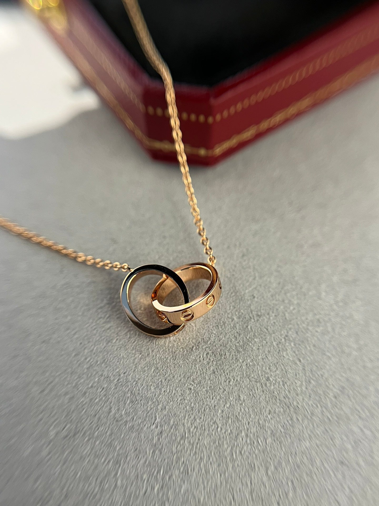 ??MIRA?¡¥LOVE NECKLACE DOUBLE RING PINK GOLD