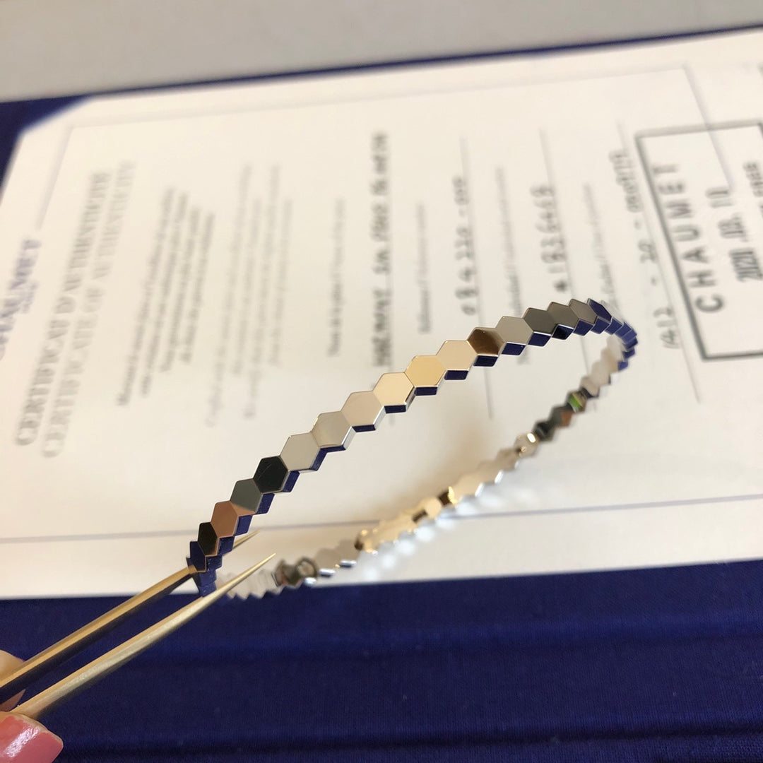 ??MIRA?¡¥BEE LOVE BRACELET