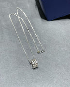 ??MIRA?¡¥BEE LOVE DIAMOND PAVED 3 ROW NECKLACE