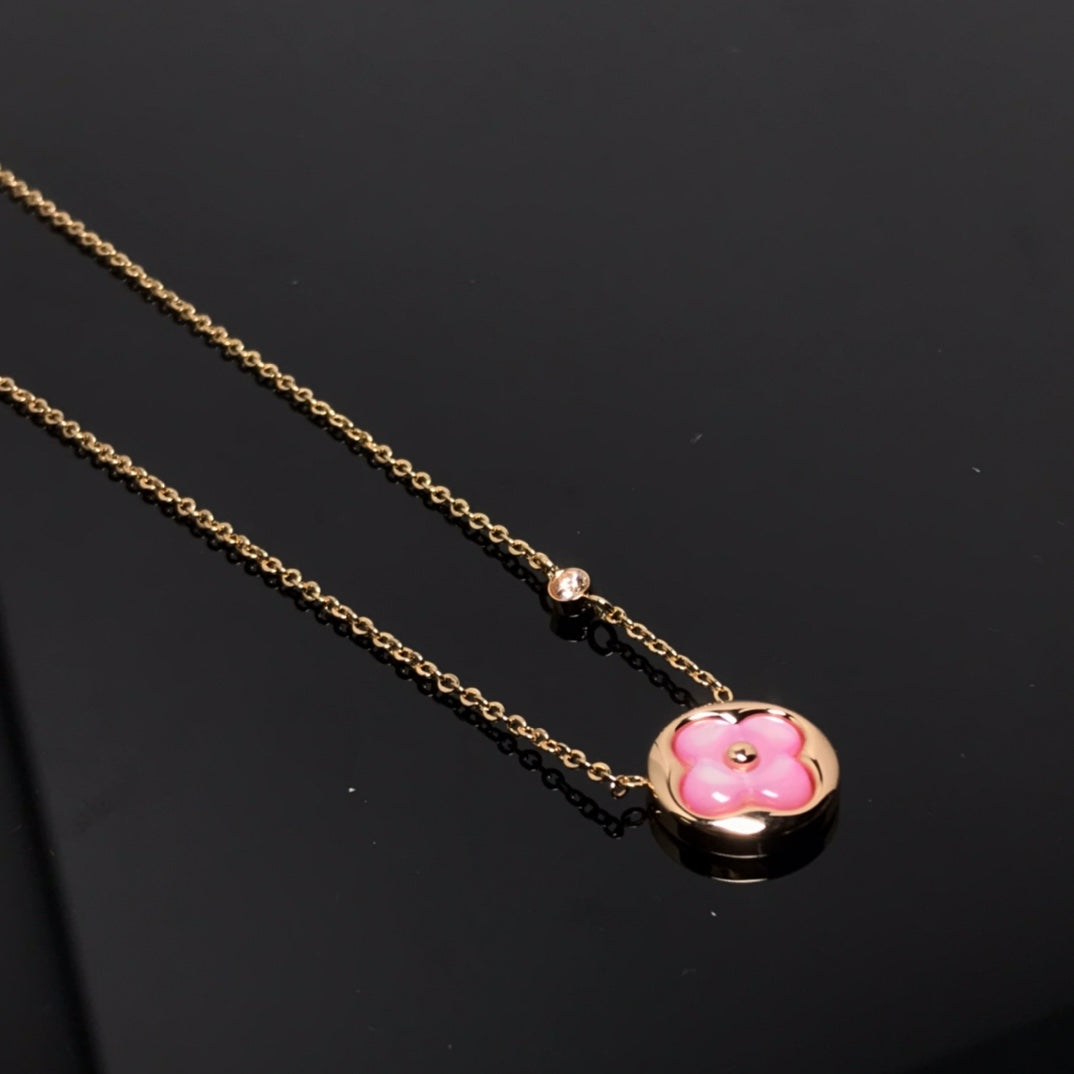 ??MIRA?¡¥COLOR BLOSSOM PINK MOP SUN GOLD NECKLACE